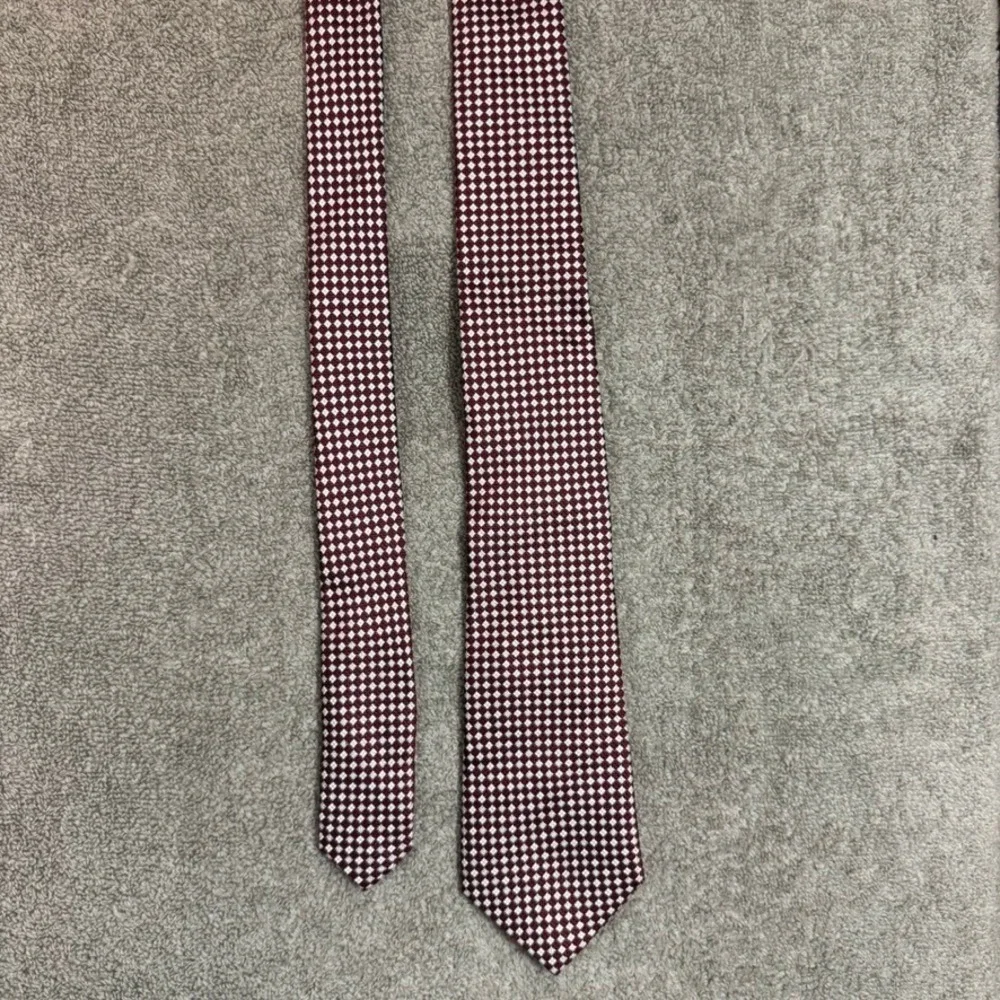 Canali Mens Burgundy White Diamond Geometric Silk Necktie Made in Italy 59x3.5